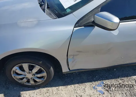 2004 Honda Accord 2.4 Lx from USA, damaged, VIN 1HGCM72234A016428